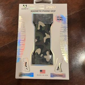NIB - Love Handle Pro - Magnetic Phone Grip, Strap & Kickstand - Green Camo